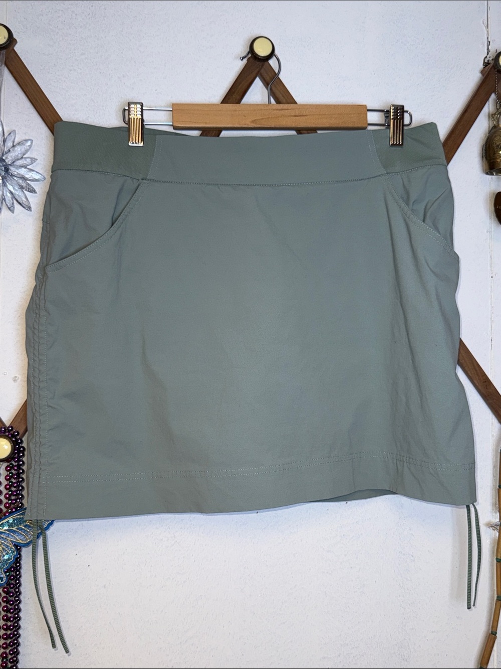 Columbia Women's Sage Green Active Skort with Pockets